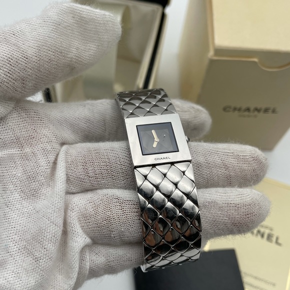 Chanel - Picture 11 of 15